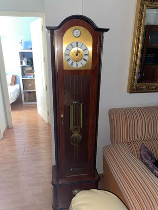 Reloj de pie Tempus Fugit