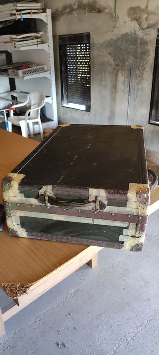 Baúl antiguo a restaurar