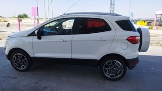 Ford EcoSport 2015