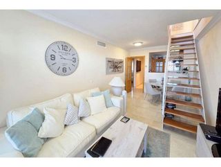 Piso en venta en Puerto de la Duquesa en Manilva