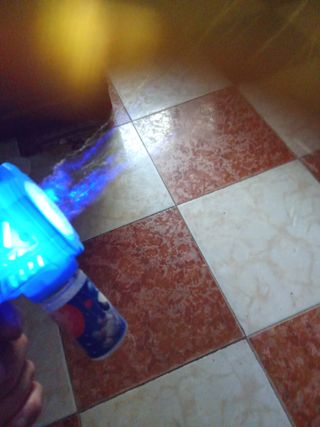 Pistola burbujas LED azul