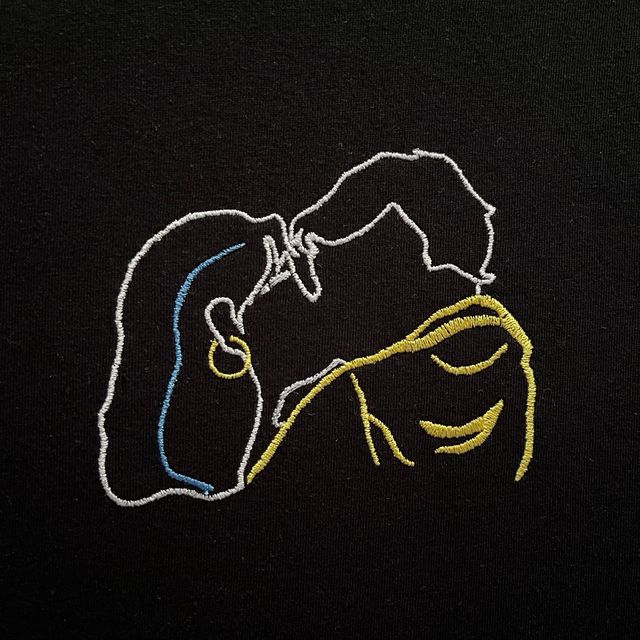 Camiseta Bordada Arde Bogotá