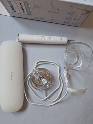 Philips Sonicare 9300 DiamondClean Smart