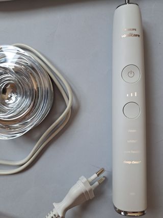 Philips Sonicare 9300 DiamondClean Smart