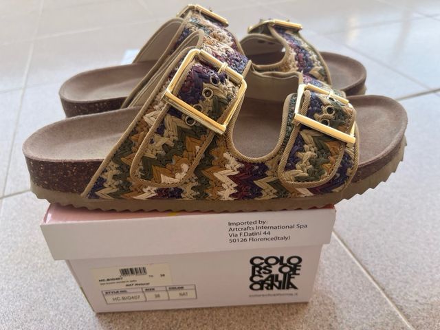 Sandalias planas multicolor