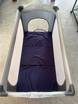 Cuna viaje Hauck + colchón NUEVA. con caja 