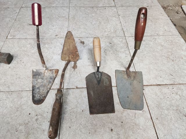 8 Herramientas antiguas: Mazos, punteros y paletas