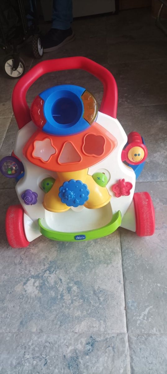 Andador Chicco bebé