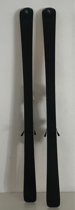 Esquís Völkl + Fijaciones Marker Attiva 