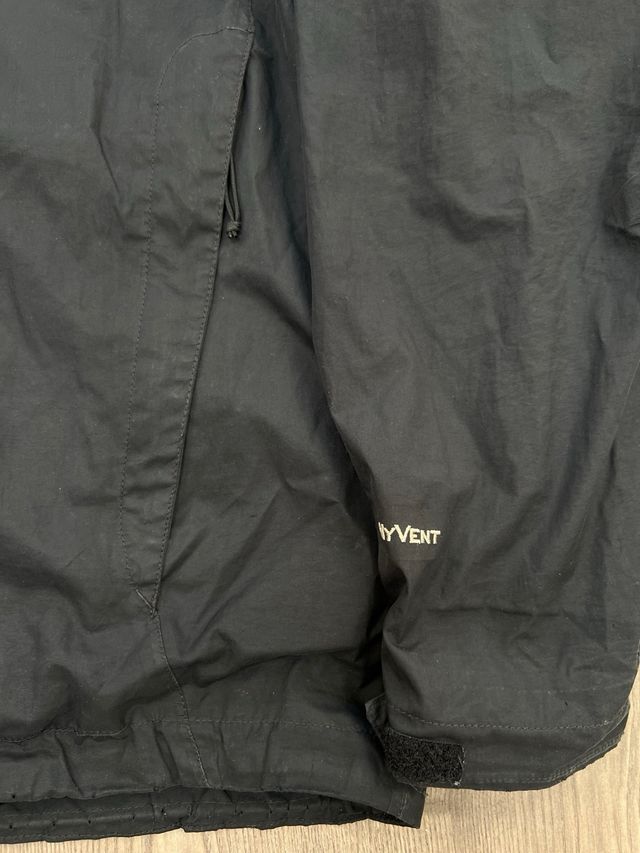 Chaqueta North Face negra, talla M