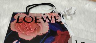 Bolsa y caja LOEWE