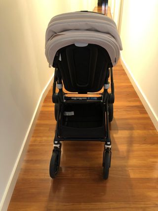 Bugaboo Fox 2: Cochecito + capota +plástico lluvia