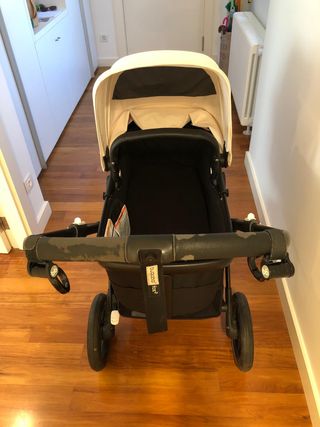 Bugaboo Fox 2: Cochecito + capota +plástico lluvia