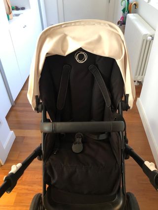 Bugaboo Fox 2: Cochecito + capota +plástico lluvia