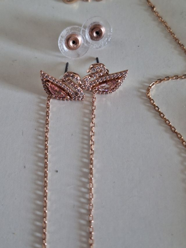 Collar y pendientes cisne dorado rosa y pulsera ✔️