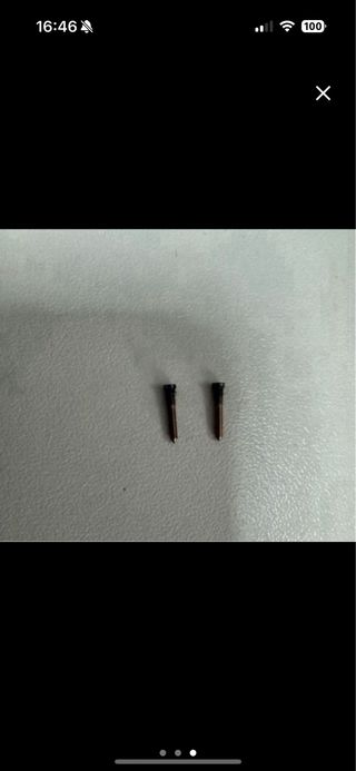 pack 2 tornillos inferiores iPhone