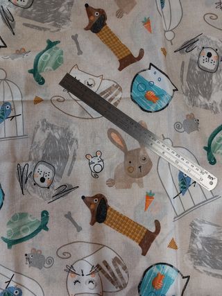 Tessuto decorato con animali