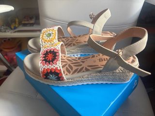 Sandalias mtng-cuña-crochet talla 39