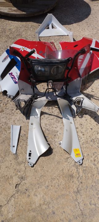 Carenado Yamaha FZR EXUP 93