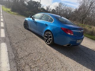 Opel Insignia OPC 2012