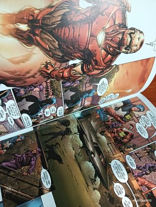 VENGADORES DESUNIDOS (MARVEL MUST HACE)