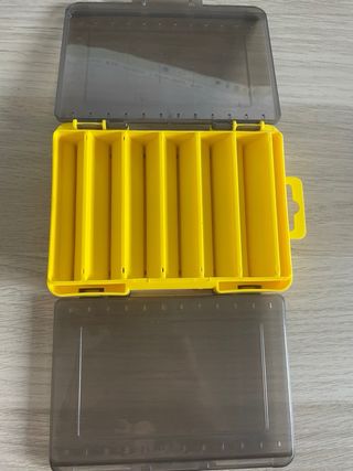 Señuelos Spinning + caja señuelos
