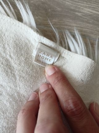 Alfombra de pelo Zara Home blanca