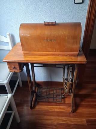 Máquina coser Singer antigua