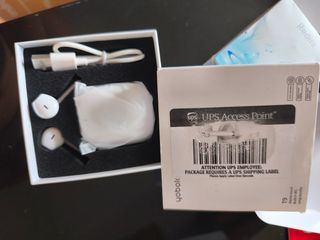 Auriculares inalámbricos yobok blancos