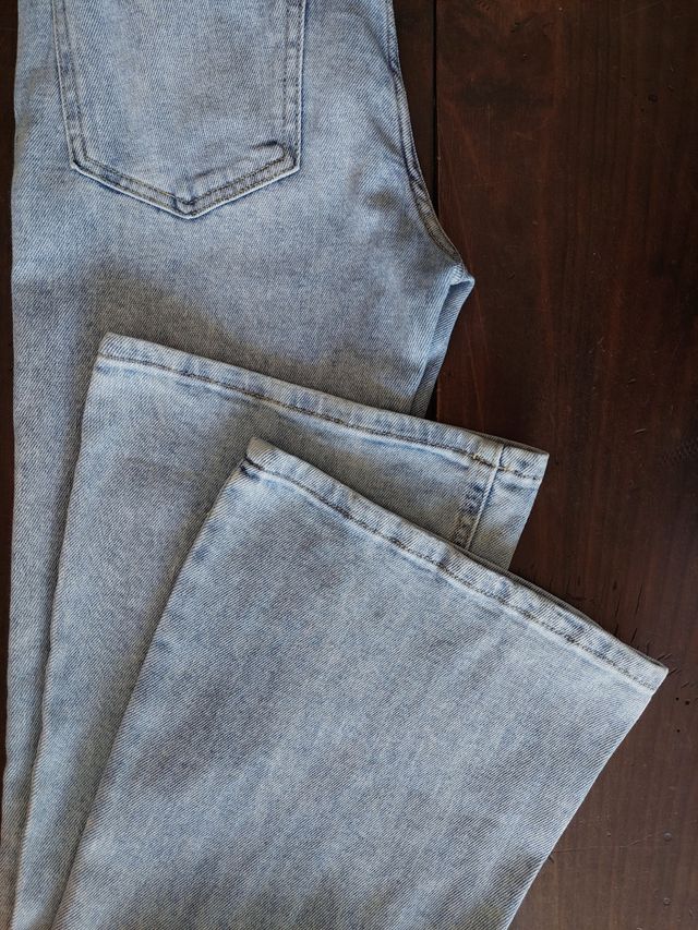 Vaqueros acampanados azules - Talla M