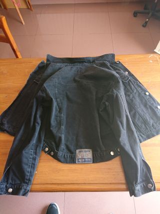 Lote de 3 prendas de ropa, 2 cazadoras 1 camisa