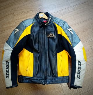 Mono chaqueta+ pantalón moto cuero Dainese.