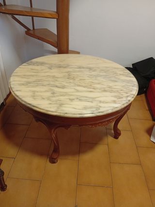 Mesa redonda mármol-madera