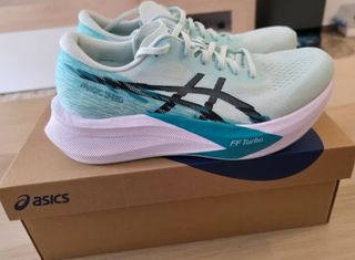 Zapatillas Asics Magic Speed 4 - 40 (25cm)