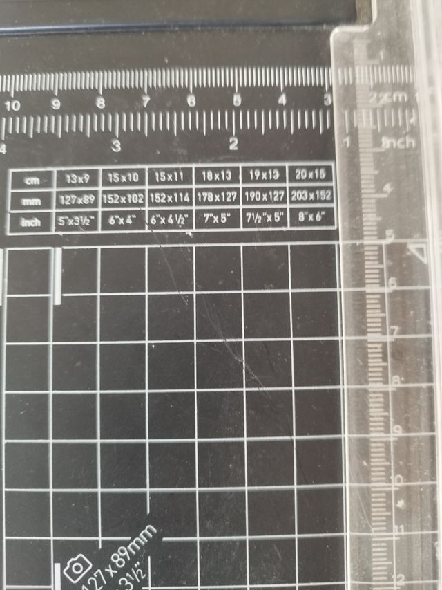 Guillotina Fellowes Neutrino A6