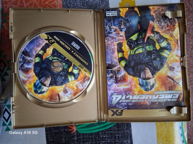 - X-Plane 8 Flight Simulator  - EMERGENCY 4