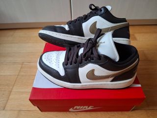 Zapatillas Jordan 1 Low Marrón - Talla 36 EU 2023