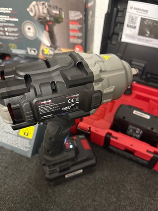 Llave de impacto Parkside 20V performance