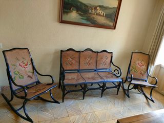 Conjunto sofá, 6 sillas y 2 mecedoras siglo XIX 