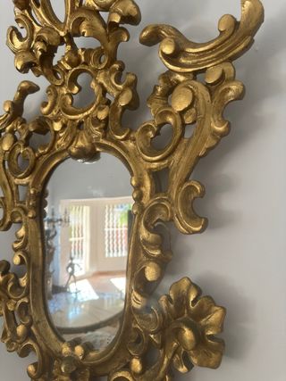 Espejo dorado estilo rococó