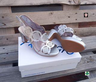 Zapatos tacón mujer plata