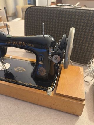 Máquina coser Alfa