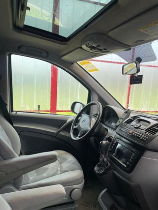 Alquiler vacacional camper Mercedes Viano 2005