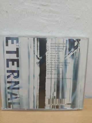 Lote CD Música R&B, 12 euros.