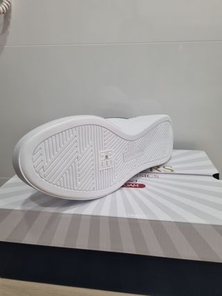 Skechers Cardova: Zapatillas blancas y azules