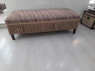 Banqueta-pie de cama: beige y marrón