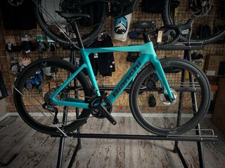 Bicicleta Bianchi e-Oltre Talla 53
