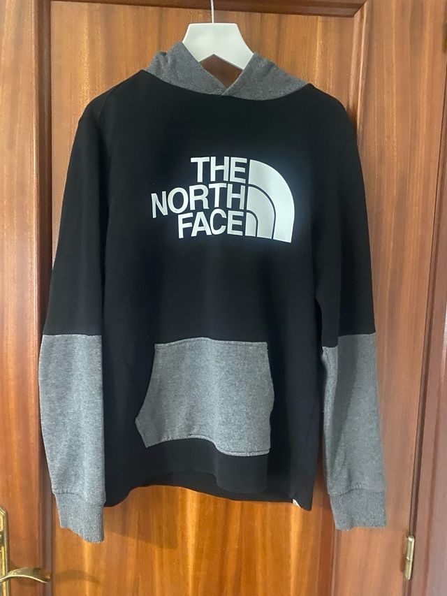Sudadera The North Face negra y gris