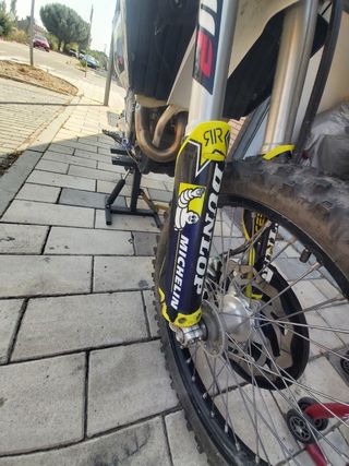 Husqvarna FE 450 - Enduro Motocross