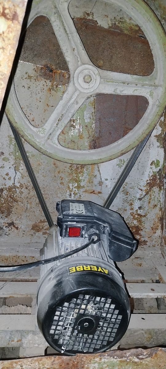 Hormigonera vendo o cambio por algo que me interes